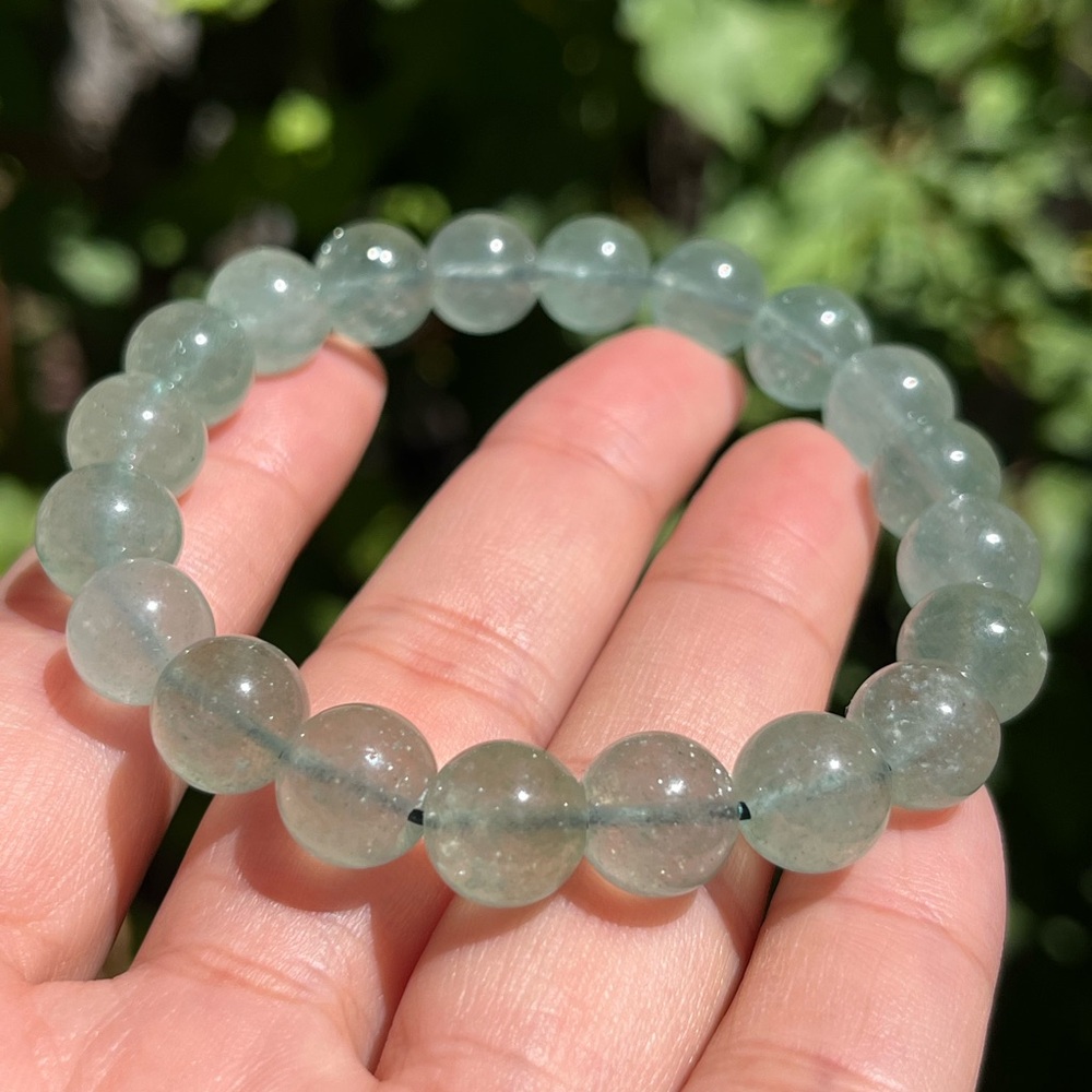 9.5mm‎ stretchable green strawberry quartz bracelet